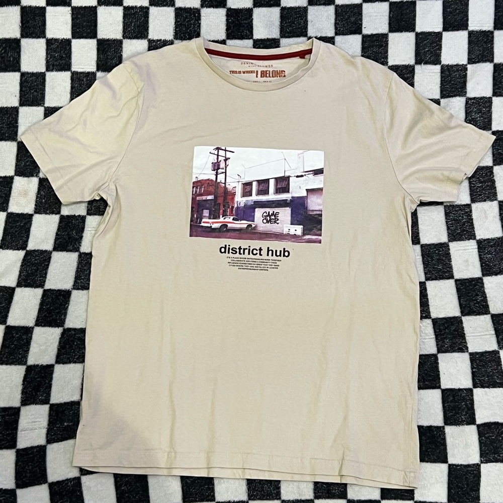 district hun mens t shirt